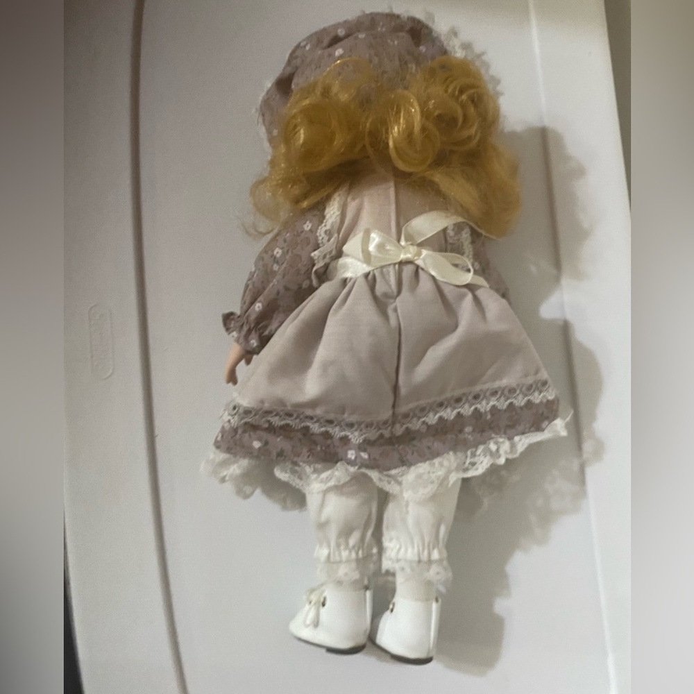 Porcelain Doll - Picture 2 of 5